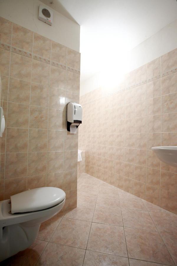 Hotel Slávie Klášterec nad Ohří Esterno foto