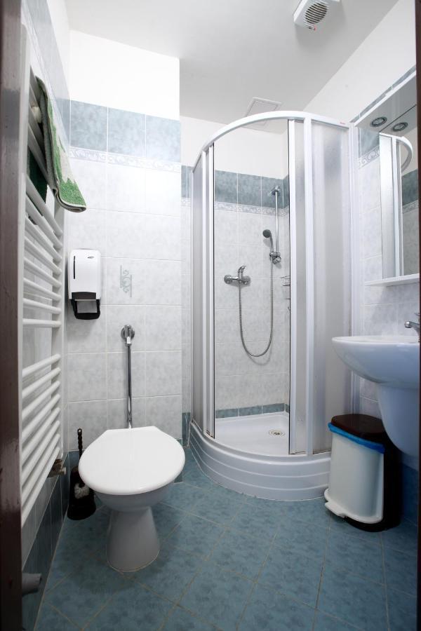 Hotel Slávie Klášterec nad Ohří Esterno foto